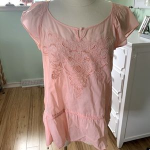 Peachy Colored Pretty Shirt unique large